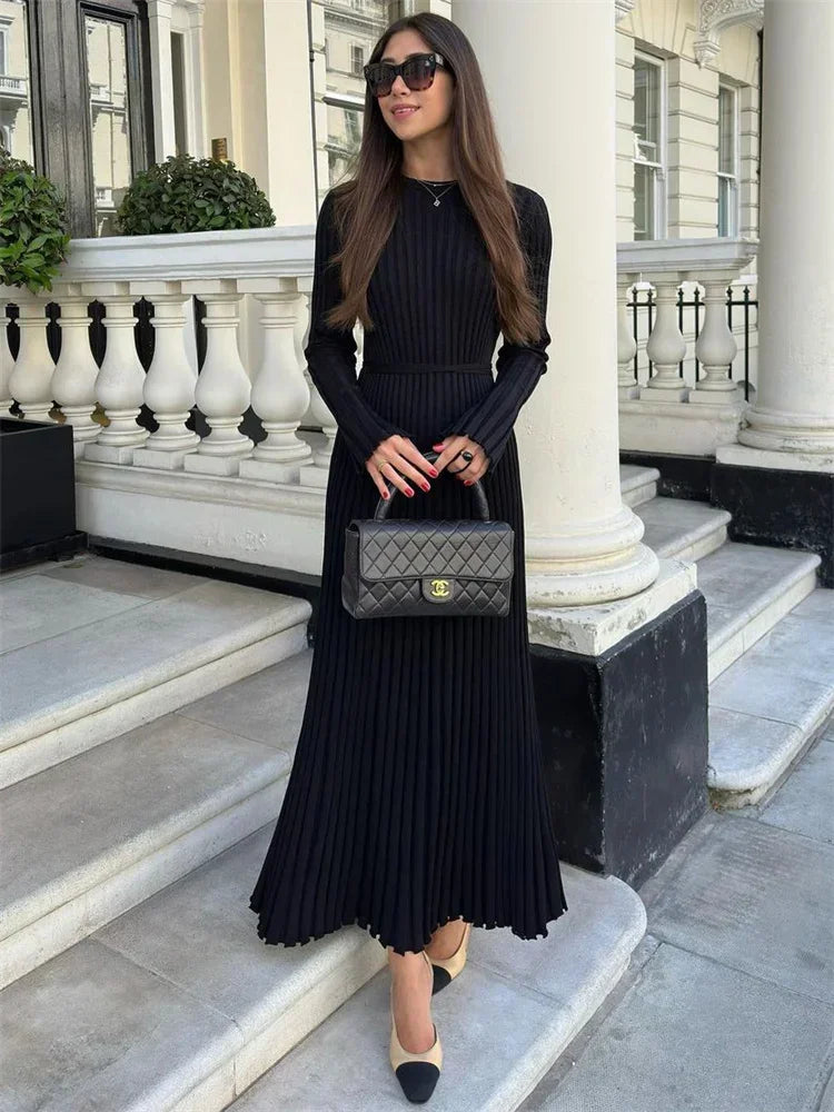 Tossy Lace-Up Female Knit Maxi Dress